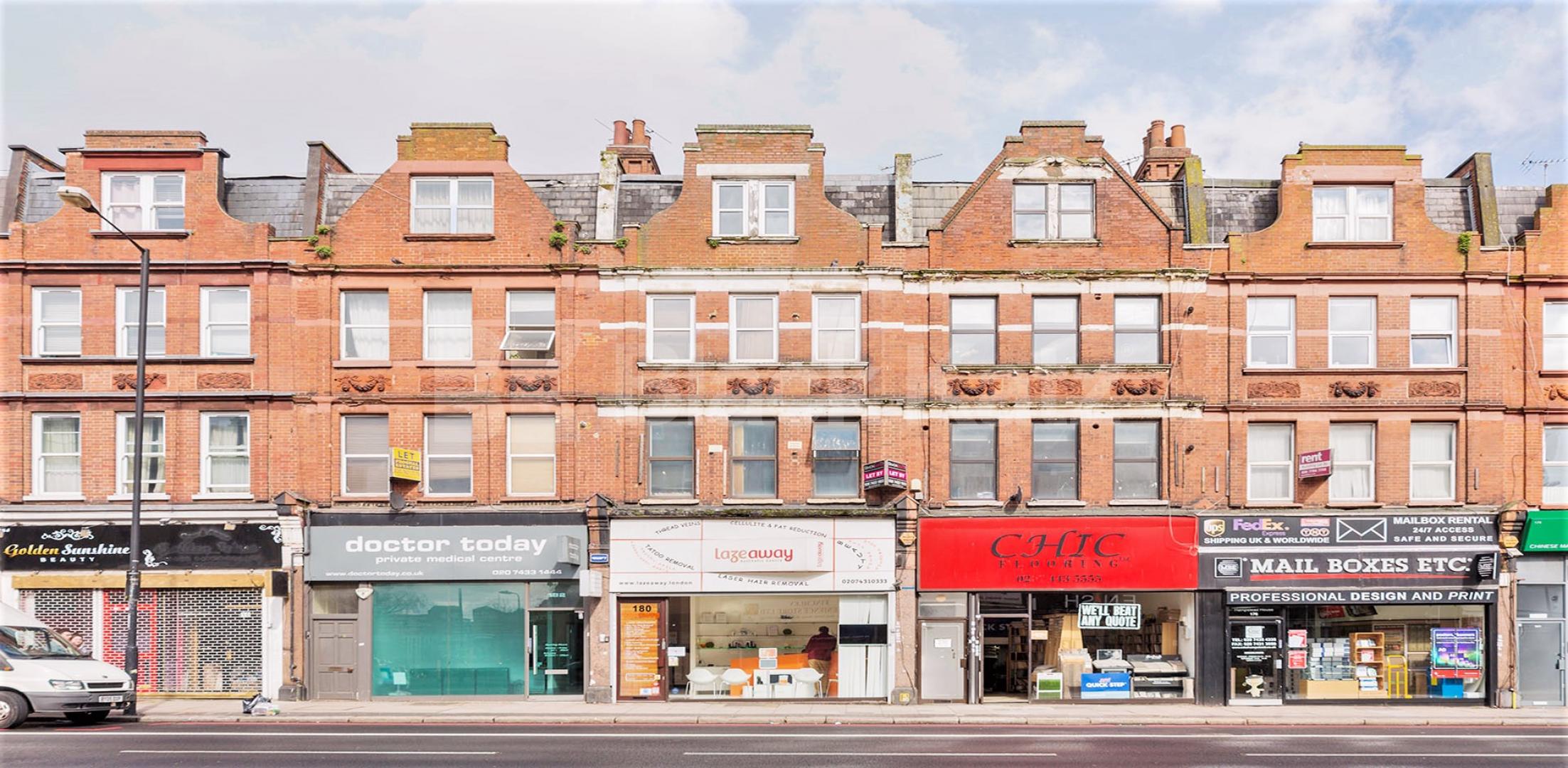Thoughtfully appointed 2 Bedroom Flat in Finchley Road NW3